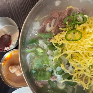 평이담백뼈칼국수 사진