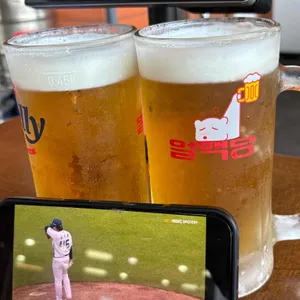 얼맥당 사진