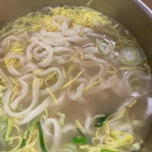 평이담백 뼈칼국수 사진