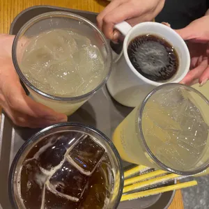 컴포즈커피 사진