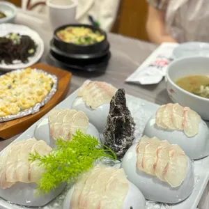 고래회수산 사진