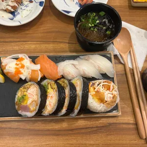우마이식탁 사진
