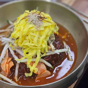 진주냉면 이설옥 사진