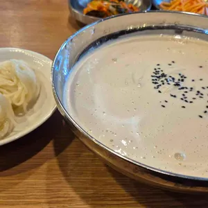 얼큰한칼국수 사진