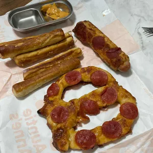 앤티앤스 프레즐 대표 사진