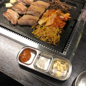 정삼겹 리뷰 사진