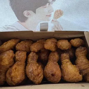 교촌치킨 사진