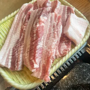 기똥찬 돌 삼겹살 사진