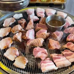 옹달샘 합정 고깃집 사진
