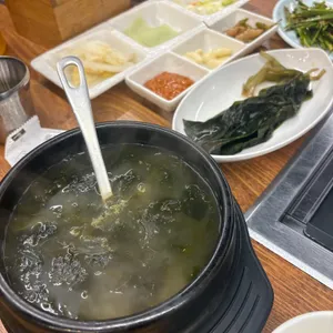 지중해자연산민물장어 사진