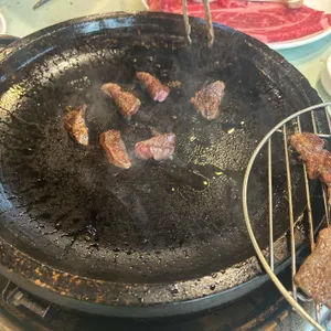 꾸석지돌판한우 사진