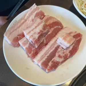 육팡삼겹살 사진
