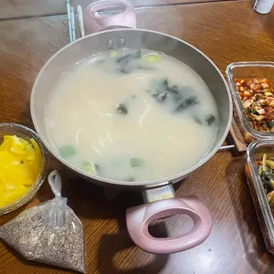 신도칼국수 사진
