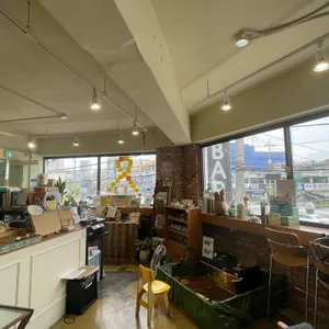 엉금책방 사진 1