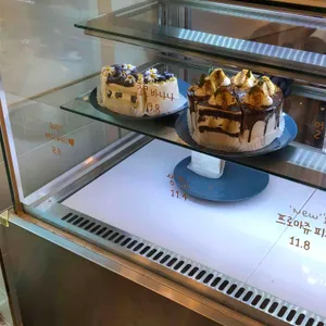 에디션 엠 사진