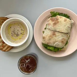바우트 사진