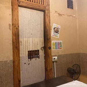 골방에서 리뷰 사진