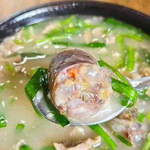 옛날돼지국밥 사진