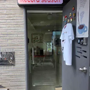 레코드시즌 리뷰 사진