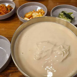 평양그륵손만두콩국수 사진