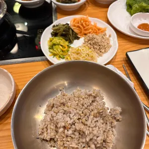 봄이보리밥 사진