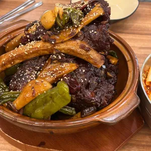 설반 사진