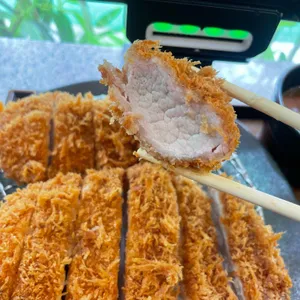카츠몬스터 사진