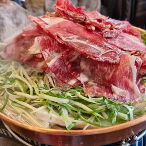 송해공원 옥연지한우 사진