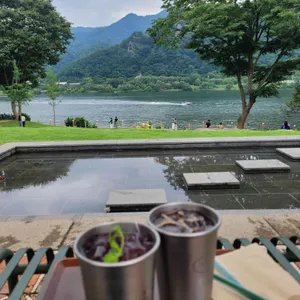 브리끄 사진