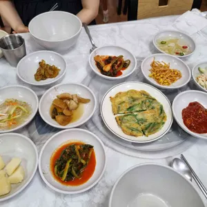 창리꽃게장굴밥집 사진