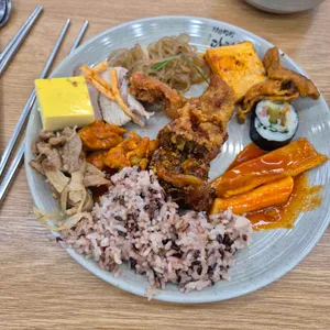 다담뜰한식뷔페 사진