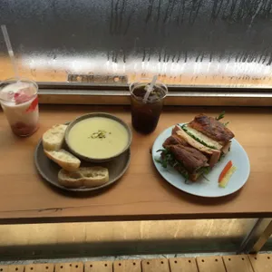 런치 사진