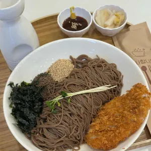 카츠소반 사진