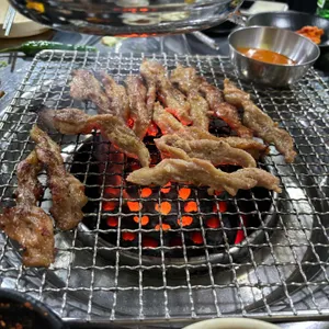 꽃돼지연탄구이 사진