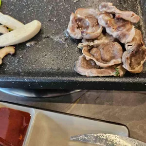 더 차돌 사진