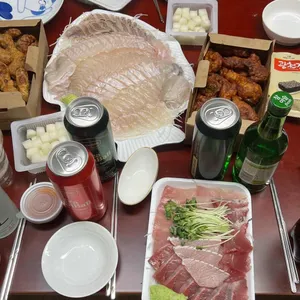 교촌치킨 사진