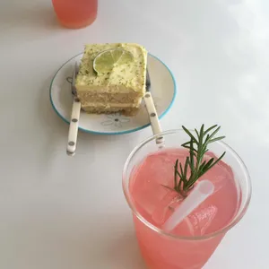 콘라트 사진