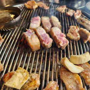 범돈 사진