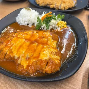 황금매콤돈까스 사진