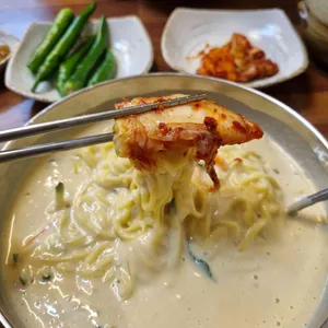 앞산할매손칼국수 사진