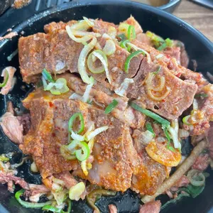 방가삼대얼큰한뼈해장국 사진