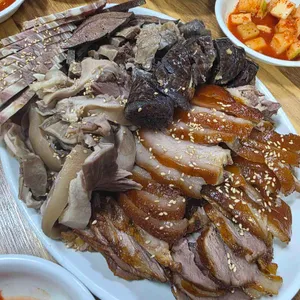 소문난순대국왕족발 사진