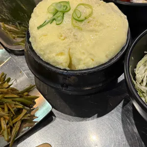 돈멜 사진