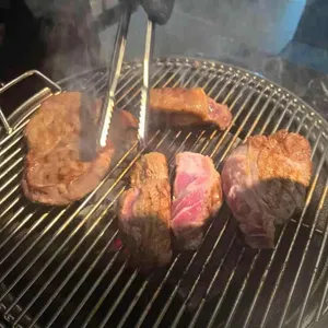 윤슬 숯불구이 사진