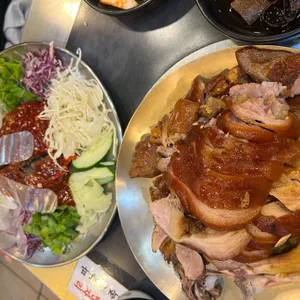 만족오향족발 사진