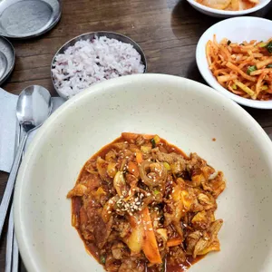반월식당 사진