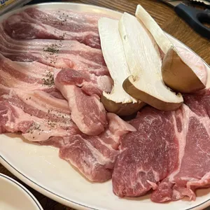 지리산삼겹살 사진