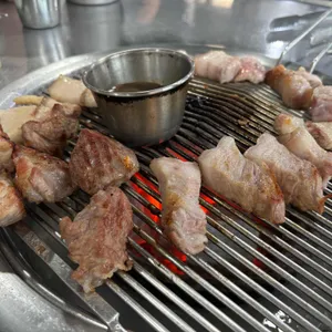 돈떵이 사진