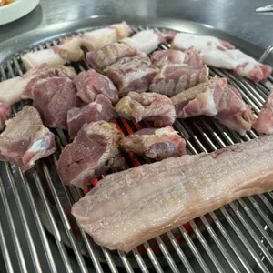 돈떵이 사진