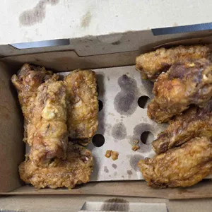 교촌치킨 사진